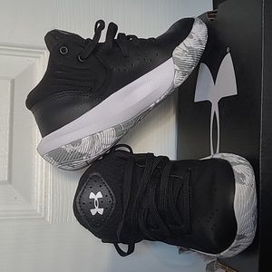 Under Armor Sneakers